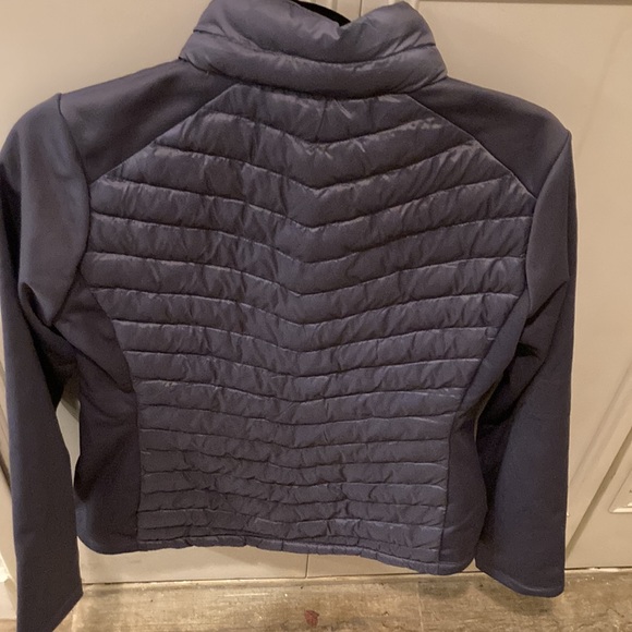 32 Degrees Heat Jacket. Amazing comfort-lightweight but will keep you warm. Love - Picture 5 of 6